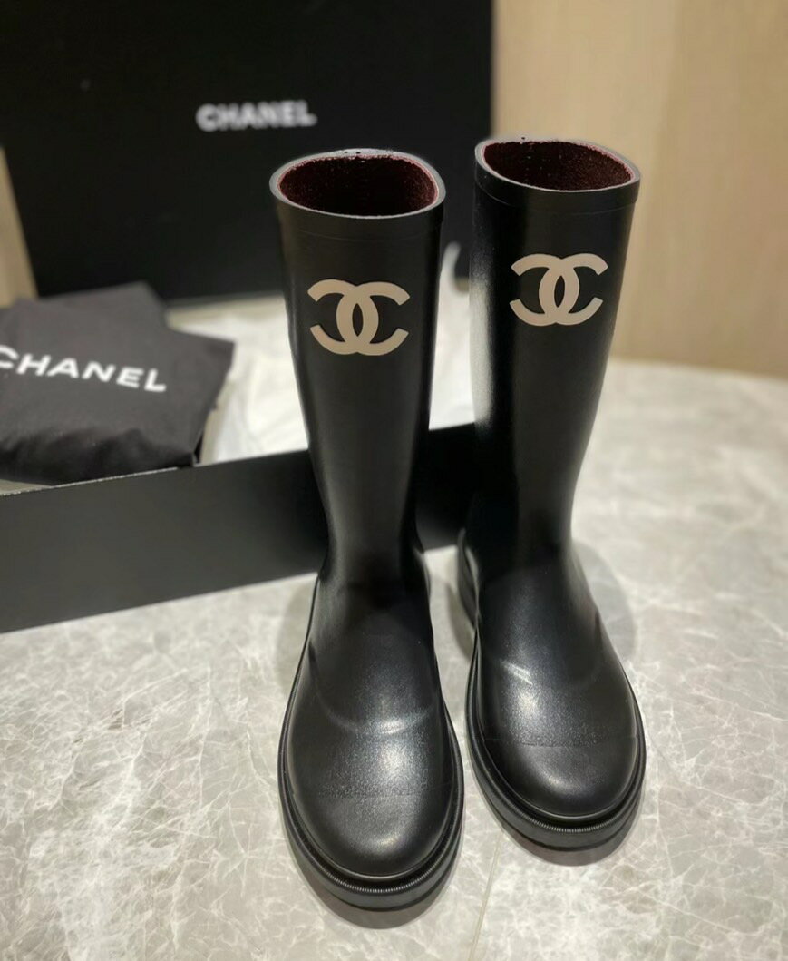 CHANEL - 普段使いできてお洒落⭐︎CHANEL レインブーツ 36 CHANEL - 普段使いできてお洒落⭐︎CHANEL レインブーツ 36