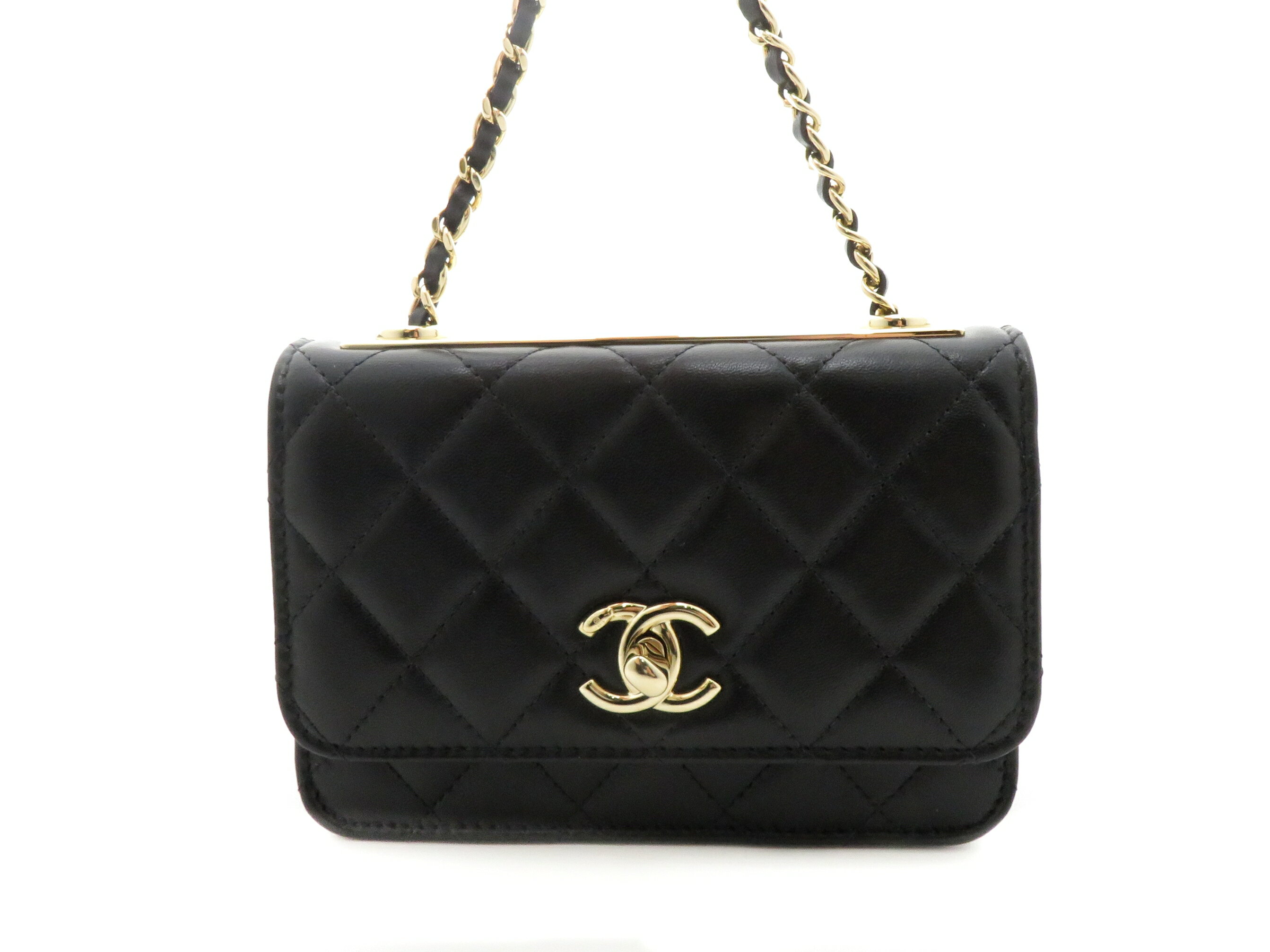 CHANEL　シャネル　チェーンクラッチバッグ　ブラック　ゴールド金具　ラムスキン　【437】 【中古】【大黒屋】のサムネイル