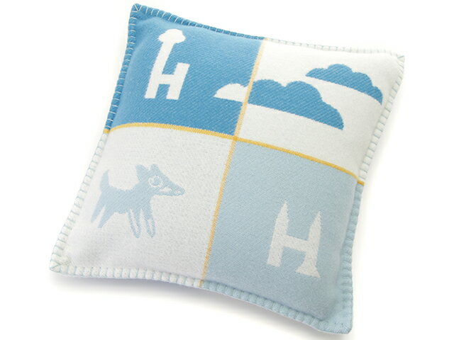 エルメス　HERMES 　アヴァロン・エポペ　クッション ライトブルー/ホワイト/ブルー 　【472】KS 【中古】【大黒屋】のサムネイル
