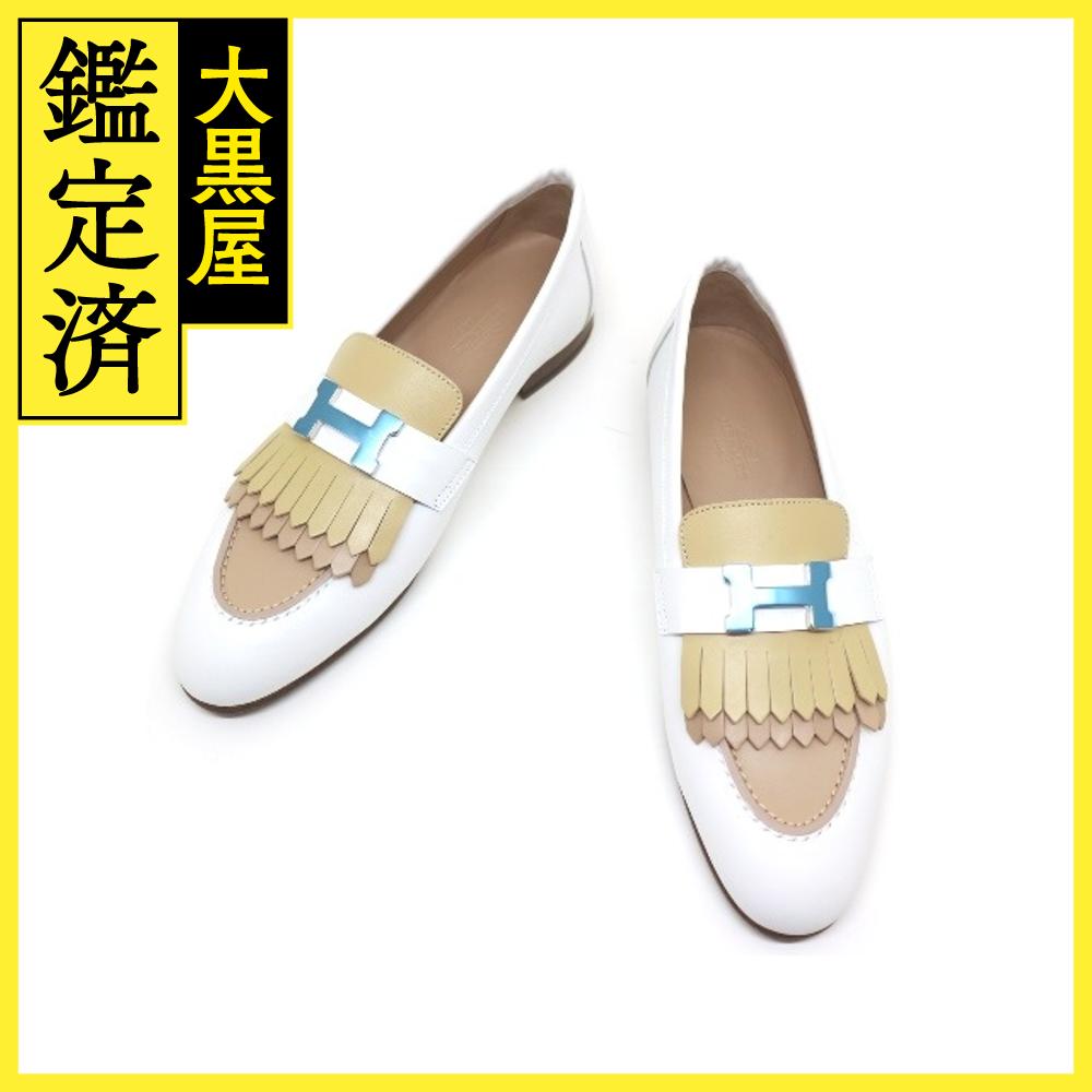 HERMES　エルメス　靴　ロワイヤル　モカシン　ローファー　レディース37　ホワイト/ベージュ　シルバー金具　カーフ　H181070Z　参考定価￥170,500-　2148103573804　【200】 【中古】【大黒屋】のサムネイル