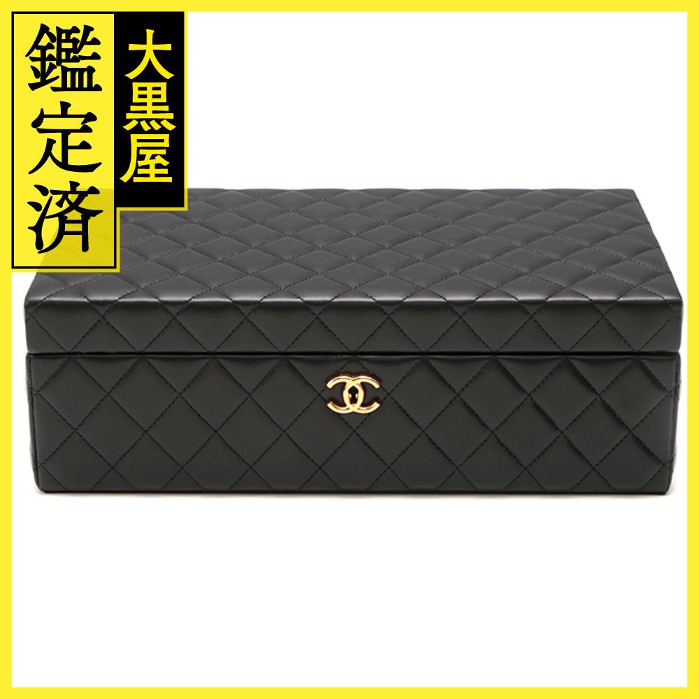 CHANEL シャネル マトラッセ ジュエリー ボックス 黒 (ブラック) ラムスキン　ゴールド金具【472】AH 【中古】【大黒屋】のサムネイル