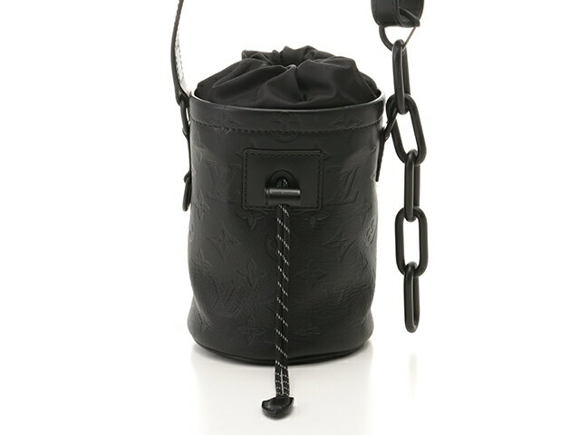 LOUIS VUITTON　ルイヴィトン　ショルダーバッグ　モノグラム・シャドー　チョーク・ナノバッグ　ノワール　M44628　【432】【中古】【大黒屋】のサムネイル