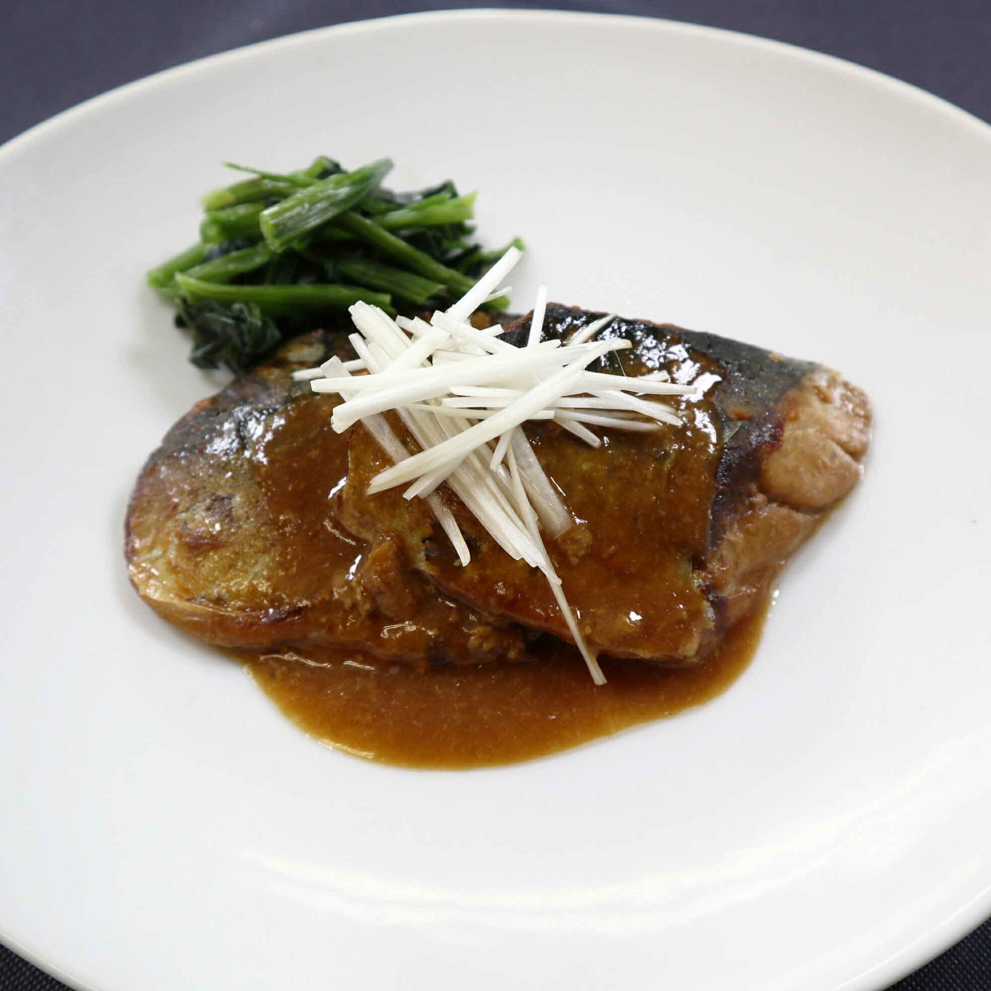 Rakuten - 【冷凍】5021 さばの味噌煮(骨取り) 五和【3980円以上送料無料】