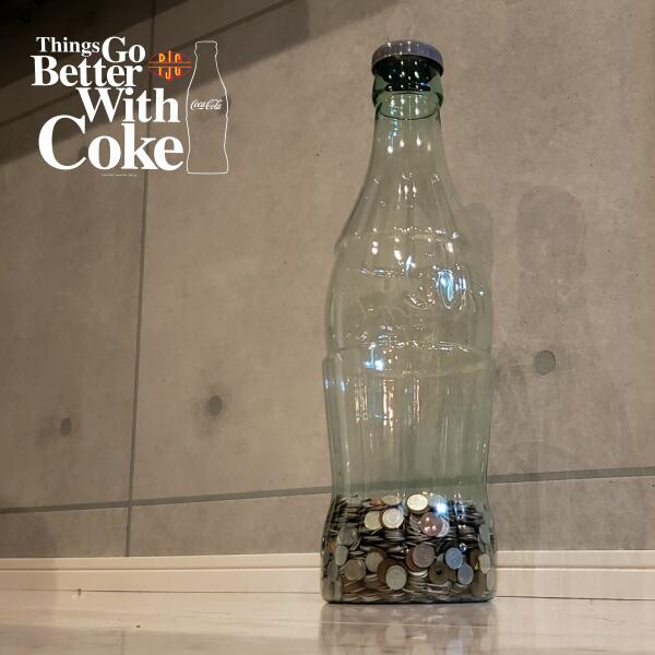 【楽天市場】[でかい貯金箱]CocaCola GIANT BOTTLE BANK 高さ60cm PJ-CB01（コカコーラ・ボトルコインバンク