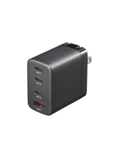 最大65WまでのUSB PD規格による充電に対応し、1台でノートパソコンからタブレット・スマートフォンまであらゆるデバイスの充電に対応できる高出力・マルチポート仕様のAC充電器です。 USB Type-Cを3ポートとUSB Aポートを1ポート搭載した合計4ポート仕様で、様々な機器の充電に対応し最大4台の機器を同時に充電することができます。 次世代半導体のGaN(窒化ガリウム)を採用し、高出力でありながら発熱を抑えたコンパクトサイズです。 ポートの使用状況に応じて出力の電力配分を自動で切り替えるため、効率良く安全にご使用いただけます。 USB PD-PPS規格に対応し、PPS規格対応機種の充電においては充電中の電圧と電流を細かく調整し最適化することで、発熱を抑えながら効率的に充電することができます。