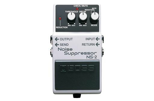 原音には影響を与えずノイズを一掃。 付属品:乾電池S-006P/9V(6F22/9V)外形寸法:173(幅)x57(高さ)x158(奥行き)mm