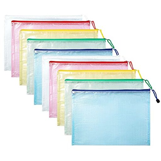【製品サイズ】A5(24cmx18cm)、10個のファイル袋、A5ファイル袋は5種類の異なるカラー、各色に2個あります。 【効果的な分類】ファイル袋は5種類の異なるカラーがあるため、分類管理に便利です。また、半透明の本体は探しや整理に便利で、効率的な作業に役立ちます。 【防水性】丈夫なPVC素材で作られているので、耐久性の上に、水や汚れを防ぐ機能があります。その上に、ジッパー式を採用して、重要な書類の紛失をより有効的に防止できます。 【多用途】これらのジッパー式ファイル袋は常にファイルや本、領収書、文房具、オフィス用品などの収納に使います。また、飾り物、DIY用キットなどの収納に用いられ、仕事や生活の様々な収納ニーズを満足いただけます。 【便利な使い方】ファスナーを閉じるタイプで、日々の使用には非常に簡単で、テスト用紙と作業ファイルをきちんと整理して保管してください。