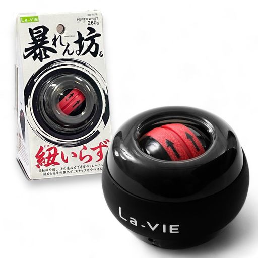 La-VIE(ラヴィ)の「暴れん坊る」は、紐を使わずに回転を始められる手首トレーニングボール。内部の回転球を指で回すことで遠心力が生まれ、手首や前腕に負荷がかかる設計です。握力やスナップ力を鍛えたい方におすすめの、ユニークなフィットネスギアです。 回転球が加速すると、内蔵LEDが赤く発光する仕組みで、トレーニングのテンポや達成感を視覚的に楽しめます。光ることで集中力が高まり、遊び感覚で続けられるのも魅力。お子さまとの運動習慣づくりにも活用できます。 本体重量は約270gで、遠心力によって負荷が増す構造。握力や手首の安定性を高めたい方、スポーツでスナップ動作が重要な方にも適したトレーニングツールです。コンパクトながらも、しっかりとした刺激が得られる設計です。 「暴れん坊る」は手のひらに収まるサイズ感で、バッグに入れて持ち運びも簡単。オフィスや自宅、旅行先など、場所を選ばずトレーニングが可能です。すきま時間に取り入れやすく、習慣化しやすいのがポイントです。 La-VIEの「暴れん坊る」は、握力や手首の安定性を高めたい方に向けたセルフケアアイテム。