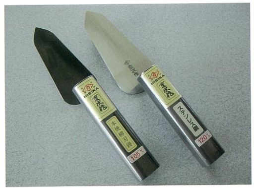 梶原鏝製作所 ヒシカ重次作 本焼 柳刃鏝 普通厚135mm