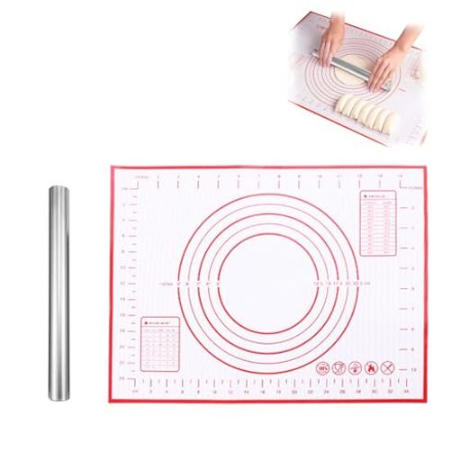 🌟【こね台&amp;めん棒セットがキッチンの相棒に】マットの精密目盛り(1cm間隔)で生地サイズが即確認。ステンレスめん棒で木製/プラスチック製品の「粉混ざり」「カビ発生」問題を完全解決!(ご受品にご不明な点がございましたら、どうぞお気軽にお問い合わせください。) 🧼【麺棒滑らかで使いやすい】シームレス設計により生地がべたつかず、力加減が簡単にコントロールできます。軽量なグリップで手に馴染み、パンや餃子の皮を均一に伸ばす作業がスムーズです。 💛【衛生的でお手入れ簡単】表面が汚れや臭いを吸着しにくく、水洗いや食器洗い機で手軽に清潔を保てます。調理後のメンテナンスがラクで、時間を節約しながら衛生管理をサポートします。 ✨【多機能使用】ステンレスめん棒はピザ、パスタ、お菓子作りに最適。同梱の赤色こね板は防滑設計で生地がズレず、鮮やかな色調が生地の状態を確認しやすいのが特徴。精密な目盛り付きでサイズ調整も正確!調理効率アップ! 🎈【軽量で快適なデザイン】麺棒約25cm,で収納や操作が楽です。エッジは丸みを帯びて手に優しく、長時間の作業でも疲れにくい、家庭のキッチンにぴったりのデザインです。
