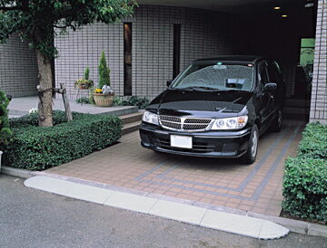 DM楽天市場店のミスギ　ハイステップ・コーナー　HSC100-B　丈夫でおシャレな 段差スロープ お得なセット商品！｜アングル2