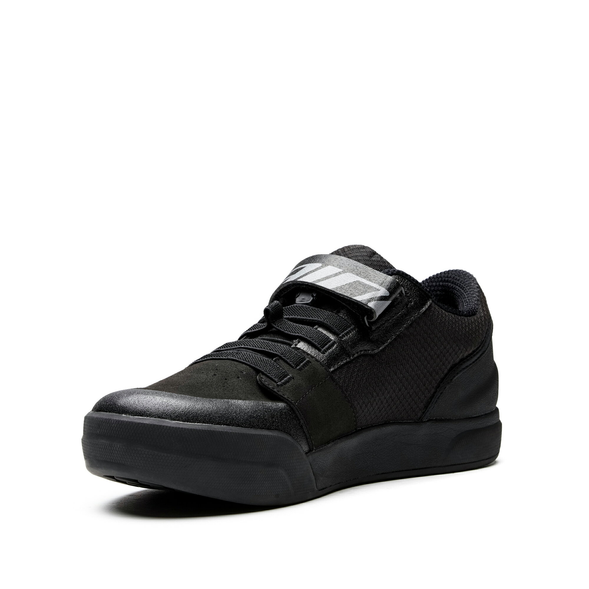 �ڸ�����HgMATERIA PRO���¿��ν����ݾ��դ� DAINESE�ʥ����͡�����
