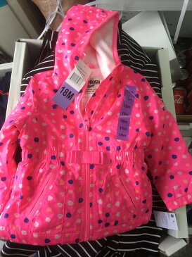 コストコ アウトレット タグ切れ等・開封 #216101 OSHKOSH オシュコシュ キッズパーカ ピンク サイズ:18m 700140852377【Z】