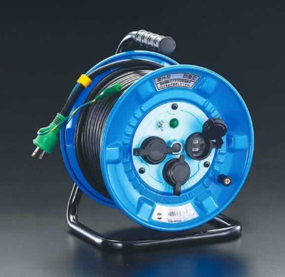 エスコ ESCO 【個人宅不可】 AC125V/22A/30m コードリール（防雨型/アース付） EA815FA-1 [2-0151369]