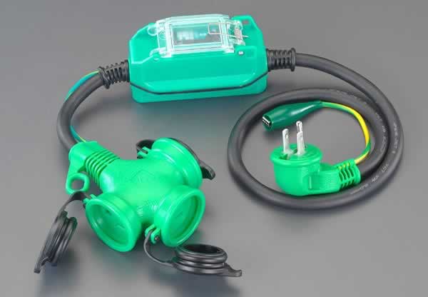 エスコ ESCO 【個人宅不可】15A/1m ［防雨型］過負荷・漏電保護兼用プラグ EA940MH-13 [2-5009781]