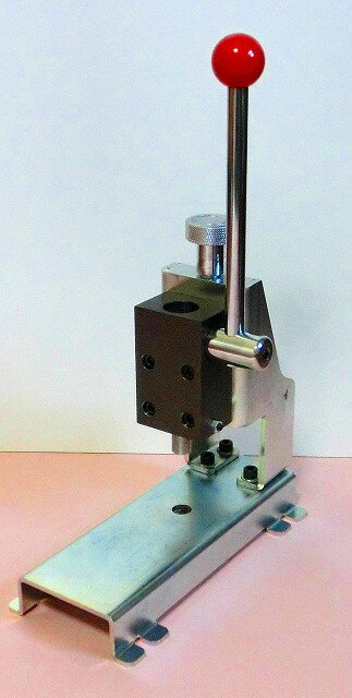 【2025年1月1日〜3日まで店舗内3点以上でポイント10倍！】エスコ ESCO 【個人宅不可】250kg/100x210x216mm ハンドプレス（カム式） EA525X-7 [2-0012820]