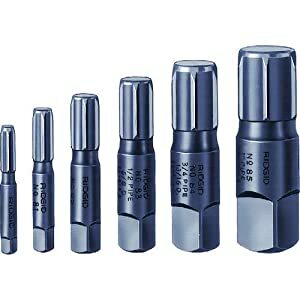 納期目安　（メーカーに在庫がある場合）13:30までにご注文の場合約2〜3日後出荷(土日祝日を除く）※表示の納期目安はあくまで目安ですのでお約束ではありません。具体的納期は都度お問い合わせください。お取り寄せ品です！ご注文後[商品欠品]及び[商品完売(廃番)]が発生する場合がございます。あらかじめご了承の上ご注文お願いいたします！またご注文の数量、お届け先によって別途送料が発生する場合がございます。その場合当店よりご連絡させていただきますのでご対応お願いいたします。商品未発送の状況でもメーカーによってはキャンセル不可となり場合もございますのでご了承の上ご注文お願いいたします。※記載の商品画像はイメージ（代表）画像ですので画像だけの情報のみでご購入はお控え頂き、必ず記載内容をご確認下さい。・特長・パイプサイズ専用設計で作業が簡単です。・折れたねじ付パイプ端、パイプ・プラグ・フィティングなどを簡単に取り出せます。ボディーには必要なドリルのサイズを刻んであり、とても便利です。・用途・折れ込んだボルトやパイプの抜き取りに。・仕様・全長(mm)：87・適合パイプ：1インチ(25A)・モデル番号：85E・使用ドリル(mm)：26・仕様2・Sch80管用・材質／仕上・冷間引抜鋼管・セット内容／付属品・注意当社管理番号115-6470--検索キーワード--