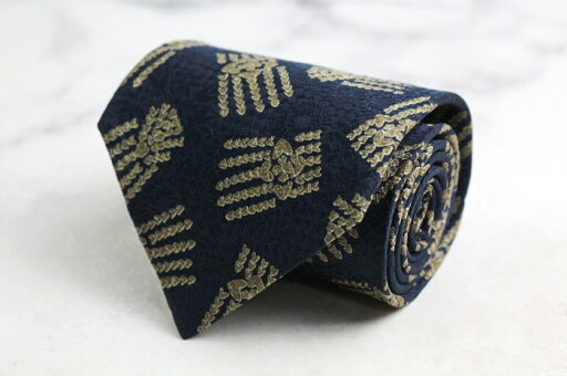 イヴ・サンローラン ブランド ネクタイ YSL 総柄 パネル柄 シルク アメリカ製 PO メンズ ネイビー YVES SAINT LAURENT 【中古】 イヴ・サンローラン ブランド ネクタイ YSL 総柄 パネル柄 シルク アメリカ製 PO メンズ ネイビー YVES SAINT LAURENT 【中古】