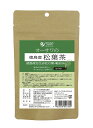 徳島産自生赤松の葉・枝100％　 爽やかな松の香り、すっきりとした味わい ■約3〜5分煮出す(1包で約300ml分)・煮出し…沸騰したお湯300mlに対してティーバッグ1袋を入れます。弱火にして、ふきこぼれないようフタをずらして約3〜5分間煮出します。火を止めて、10分〜15分位してティーバッグを取り出してください。 ※冷やしてお飲みいただく場合、煮出したお茶の粗熱をとり、冷蔵庫で冷やすと香りを逃さず美味しいお茶が出来上がります。 リニューアルに伴い、パッケージ・内容等予告なく変更する場合がございます。予めご了承下さい。