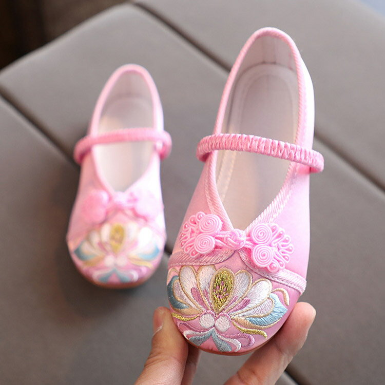 草履 刺繍 子供用 和柄 靴 七五三 草履のかわりに履ける 子供靴 楽ちん靴 痛くない レッド 女の子 ぺたんこ キッズ ピンク 赤 歩きやすい お正月 和服 履物 着物 和装 チャイナ 靴 漢服靴 脱ぎ履き便利