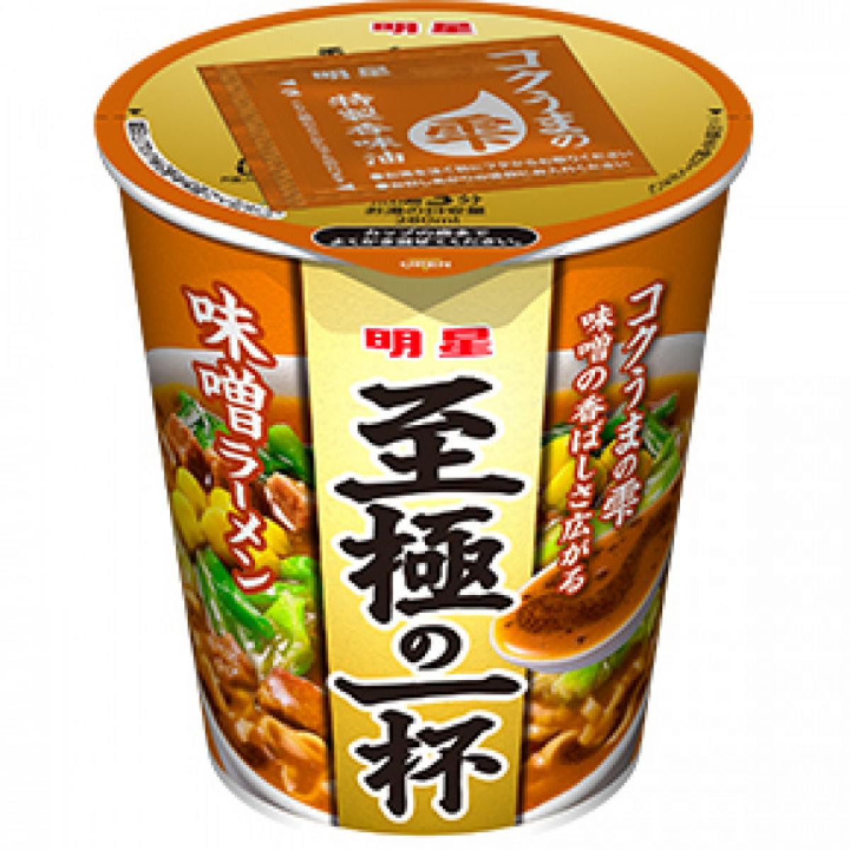 炒め野菜の香りを強化し、スープがさらにコクうまに！ 麺とスープを覆う彩り具材もニラを入れて華やかに！ 味わいもデザインも極めた至極の一杯。 【原材料名】 油揚げめん（小麦粉（国内製造）、植物油脂、食塩、しょうゆ）、スープ（みそ、ポークエキス、デキストリン、豚脂、食塩、香味調味料、たん白加水分解物、香味油、酵母エキス、香辛料）、かやく（キャベツ、味付豚肉、コーン、ニラ）／加工デンプン、調味料（アミノ酸等）、香料、増粘多糖類、炭酸カルシウム、かんすい、カラメル色素、微粒二酸化ケイ素、酸化防止剤（ビタミンE）、酸味料、甘味料（スクラロース）、炭酸マグネシウム、カロチノイド色素、ビタミンB2、ビタミンB1、（一部に卵・乳成分・小麦・えび・ごま・大豆・鶏肉・豚肉を含む） 内容量：66g(55g)×12入り＝1ケース ＜4902881454285＞