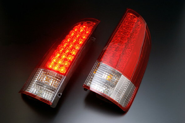 ノア ヴォクシー LEDテール 60系 H13/11〜H19/06 レッドクリア CLEARWORLD/クリアワールド (RTT-17