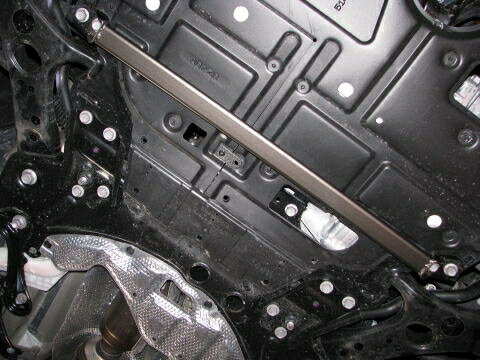 プリウスα モノコックバー ZVW40W ZVW41W フロントモノコックバー カワイワークス (TY1260-MOF-00