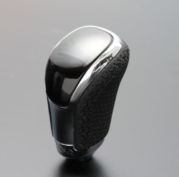 ランドクルーザー シフトノブ 200系 2007/9- 黒木目ゴールドxブラックユーロステッチ LUNA/ルナ (STV152EBK