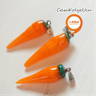 【メール便 発送可】 トルコ雑貨 トルコ 雑貨 手焼き ガラス にんじん ペンダント ペンダントトップ 1..