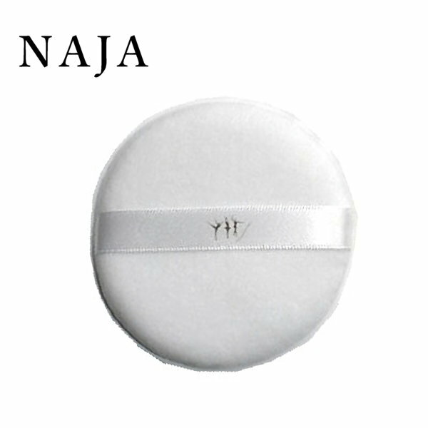 商品名パウダー用パフ（大）商品区分Made in Korea・化粧小物メーカー（販売元）NAJA Co.,Ltd. NAJA パウダー用パフ(大) NK-06 ソフトな肌ざわり！大きいサイズ 直径約9.5cm 【コンビニ受取対応】 社交ダン...