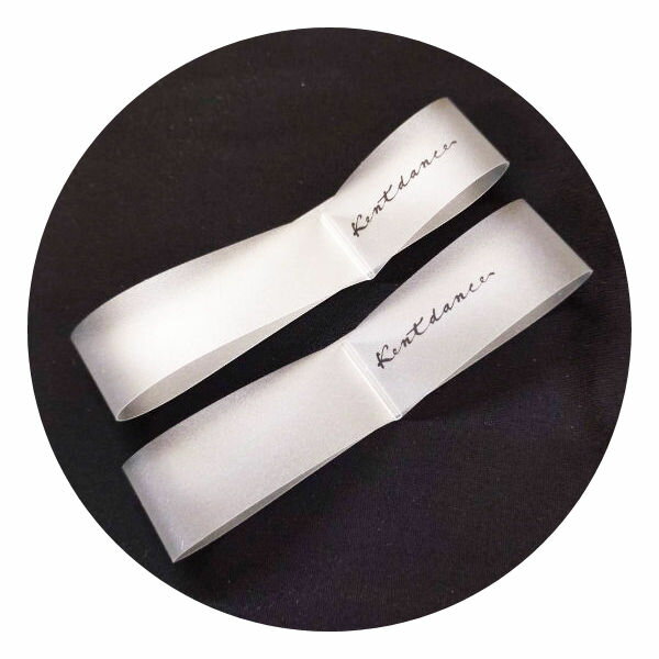 Kent dance ケントのシューズアシスト クリアストラップ 2cm幅 1組 透明シューズベルト 社交ダンスシューズ ダンスシューズ パンプス ハイヒール ミュール 靴と足を一体化 しっかりキープ シューズバンド 幅広タイプ 透明 ロゴ入り