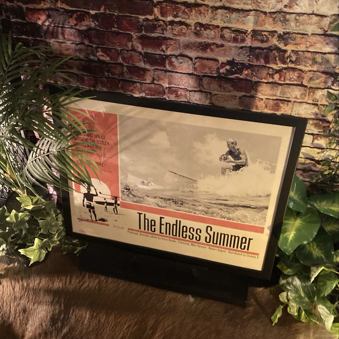 ｢THE ENDLESS SUMMER｣大型アートポスター(額入り) マリンインテリア カフェインテリア 西海岸インテリア HAWAII アメリカンビンテージ アートパネル ハワイ 店舗備品 ハワイアンインテリア 店舗什器 店舗展示品 ウェストコースト CALIFORNIA DandyLifeSpace