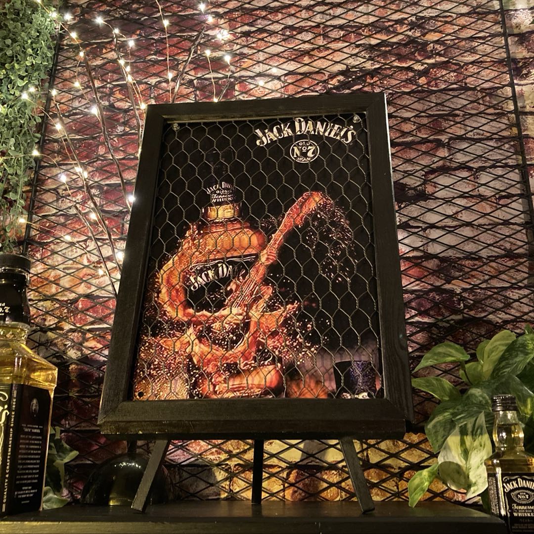 Rakuten - ｢JACK DANIEL'S GUITAR｣メタル製ウッドアートパネル(額入り) ブルックリンインテリア 男前インテリア アメリカンビンテージ カフェインテリア オールドアメリカン レトロアメリカン ティンプレート バスロールサイン ブリキ看板 DandyLifeSpace