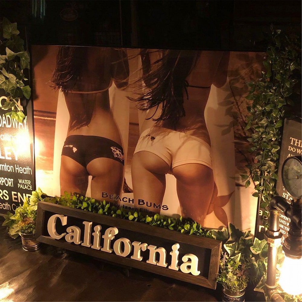 楽天Dandy Life Space 楽天市場店｢California Girl｣!! 超超大型アートポスター（額入り）!! ブルックリンインテリア 男前インテリア NEWYORK アメリカンビンテージ カフェインテリア セクシーガール BROOKLYN 西海岸インテリア ウエストコーストインテリア DandyLifeSpace