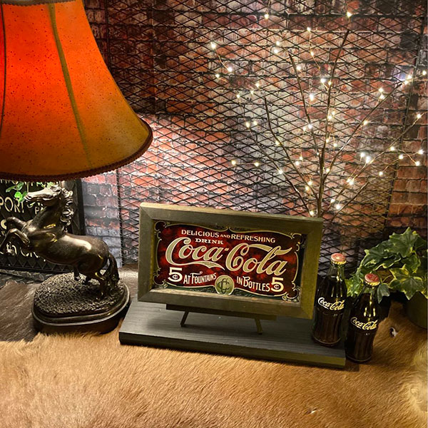 ｢COCA-COLA ART｣!! メタルプレート＆ウッドアートパネル(額付き)!! アメリカンアンティーク アメカジ雑貨 アメリカンビンテージ ブリキ看板 アメリカンダイナー アメリカンクラシック コカコーラ 男前インテリア TINプレート レトロアメリカン DandyLifeSpace