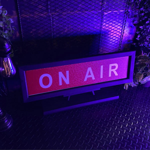 Rakuten - ｢ON AIR｣サインプレート!! ウッドアートパネル(額入り) ブルックリンスタイル 男前インテリア バスロールサイン アメリカンビンテージ カフェインテリア NEWYORK インダストリアルインテリア アートパネル DandyLifeSpace