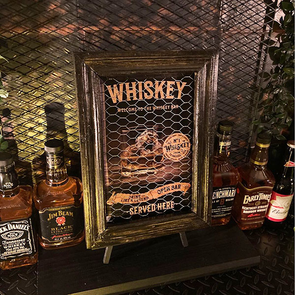 ｢WHISKEY BAR｣ メタル製 高級クラシック・アート・フレーム ブルックリンインテリア 男前インテリア ア..