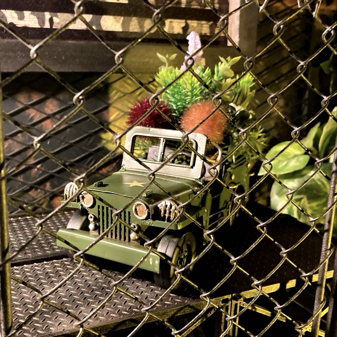 ｢US.CLASSIC JEEP｣No.2 ブリキ製フェイクグリーンプランター カフェインテリア ブルックリンスタイル ..