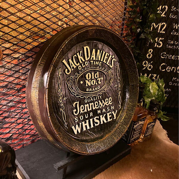 JACK DANIEL'S BARREL DESIGN WALL OBJECT!! 男前インテリア アメリカンビンテージ アメリカンアンティーク ガレージ ブリキ看板 男の隠れ家 アートパネル GARAGE カフェインテリア ミッドセンチュリーインテリア アイアンメッシュ 店舗什器 店舗装飾 DandyLifeSpace