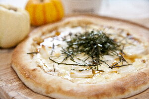 もちチーズ和風冷凍ピザ1枚22cmアソート3枚まで送料1250円ナチュラルチーズ・もち・醤油・片栗粉・のり入り♪あべかわ風ソースでおやつ感覚のピザです♪