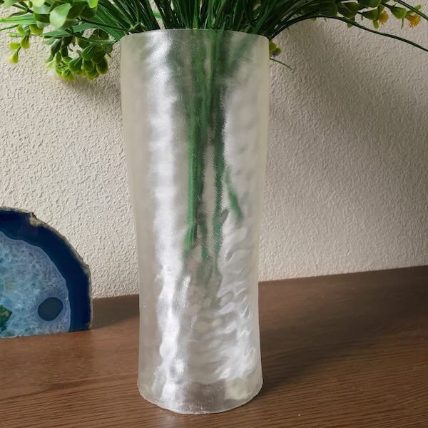 3Dデザイン花瓶 フラワーベース きらめく透明花瓶 半透明 おしゃれな花器 複雑な模様つき 小型 小形 内容器つき プラスティック製 高さ 10cm-25cm [2]