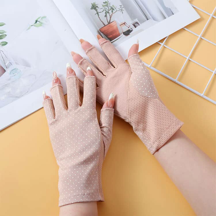 DayForMe 楽天市場店のUVカット スマホ対応 指なし UVカット ショート 指切り レディース 母の日 手袋 アームカバー 薄手 スマホ 紫外線対策 日焼け止め 滑り止め パーティー 運転 可愛い 女性用 きれいめ おしゃれ｜アングル3
