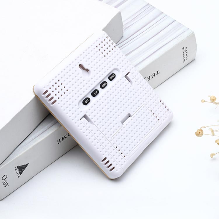 湿度計 温度計 温湿度計 温湿計 温度湿度計 木製 LEDデジタル 時計 置き掛け兼用 コンパクト 見やすい 小型 竹製 送料無料 温度計 温湿度計 湿度計 おしゃれ ミニ インテリア 時計 健康管理 乾燥対策 赤ちゃん健康管理 温湿度管理 体調管理 [3]