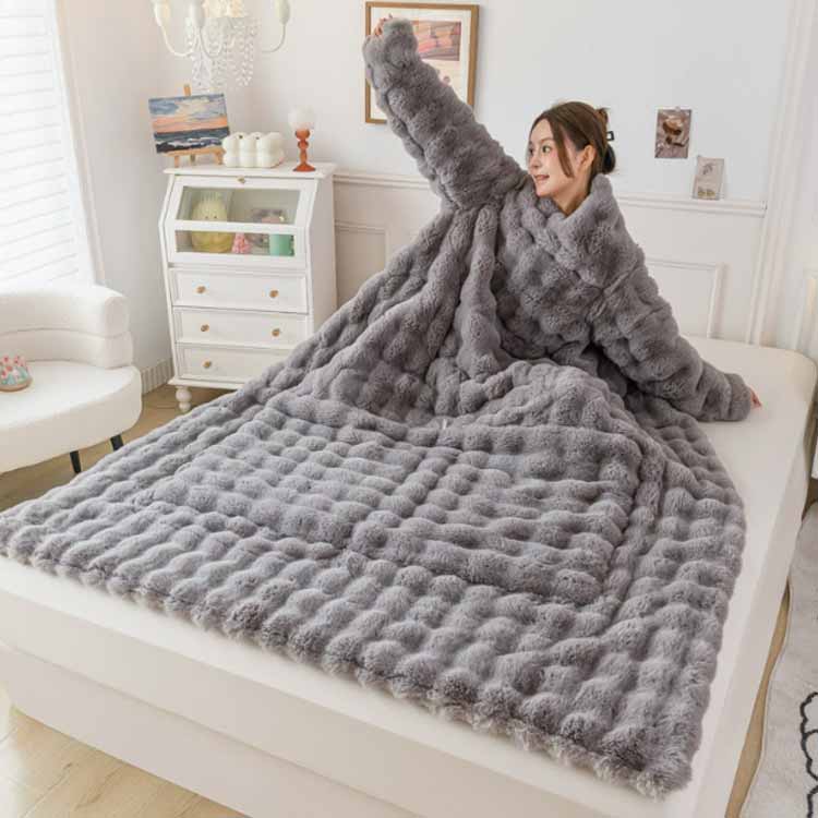 DayForMe 楽天市場店の着る毛布 ブランケット 長袖 丸洗い 大判 150×200cm 男女兼用 全身カバー ひざ掛け ルームウェア 暖かい 着るブランケット ラビットファー もこもこ毛布 あったか ふわふわ ひざ掛け お昼寝 かい巻き ポケット付き 送料無料｜アングル2