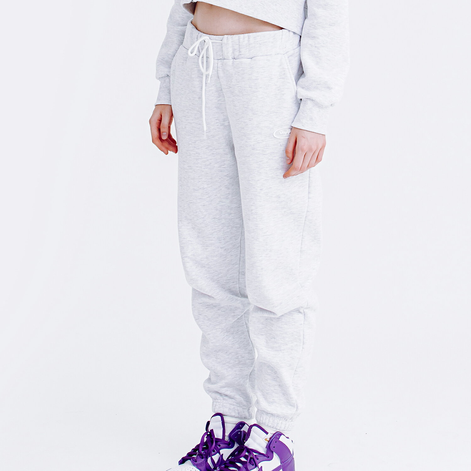 送料無料 DAYLIFE LOGO PANTS (3 COLOR) パンツ ートレーナー ボトムス ジョガーパンツ レディース 韓国ブランド 韓国ファッション