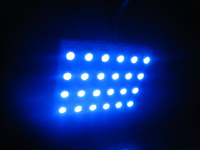 汎用ルームランプ ■ 24連LED ( ブルー )　SMD 青　blue　室内灯　LED　room　g14　t10x31mm 小さい　高輝度　明るい　取付け　T10 カンタン　ラゲッジ　ランプ　メール便 2