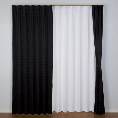 【受注生産品】カーテン ルイーザ 1枚入 ブラック 150×215cm ユニベール