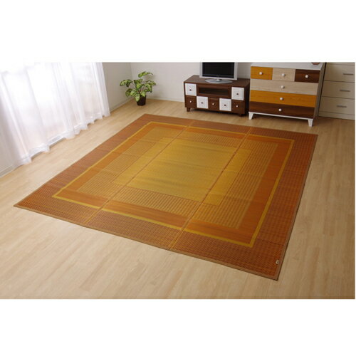 素材:国産い草 ヘリ=綿100%　国産のい草を使用しています。一本一本が太く、表皮が厚く繊維がキメ細かいので弾力性があり、耐久性に優れています。い草には空気の自然浄化作用、湿度の調節作用などがあります。また汚れにくく、使用するうちに黄金色に...