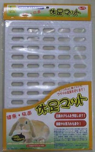 スノコの上に敷きウサギの足を守ります 商品サイズ:265×10×430mm。 本商品はペット用の商品です。パッケージ・内容等予告なく変更する場合がございます。予めご了承ください。