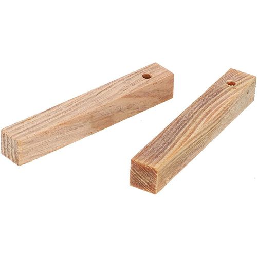 キャンプ・アウトドアでの火起こし、焚き火の火口に ●2本入り。 ●約15×15×100mm。 ●材質:パイン材。 ●商品の注意事項をよく読みご使用ください。